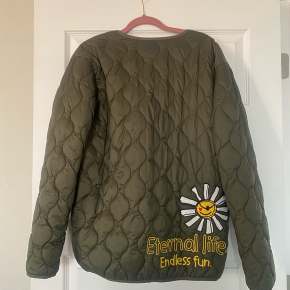 First Row | Embroidered Puffer Quilted Bomber Jacket with Patches | Large - Picture 3 of 3
